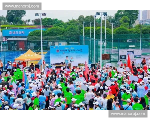 凝聚青春力量共筑健康梦想以体育公益活动推动社会和谐发展