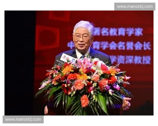 基于训练周期优化策略的高效学习与资源分配研究