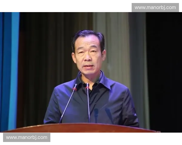 新时代体育裁判职业道德培养与赛场公正执裁机制创新路径研究
